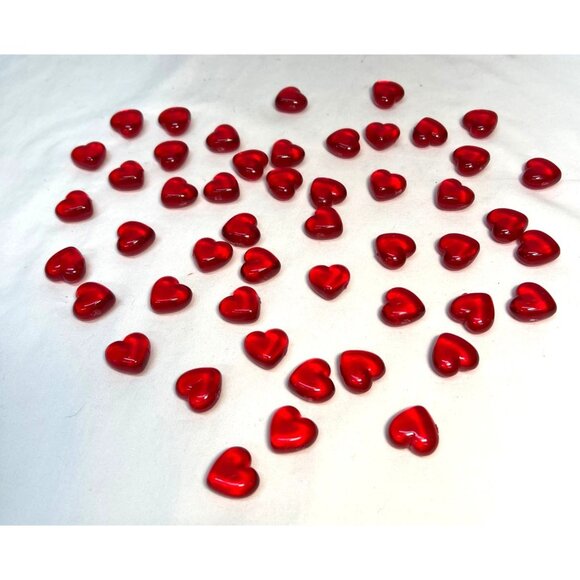 Red Heart-Shaped Acrylic Gems Table Scatter 49 Pieces - Picture 1 of 2